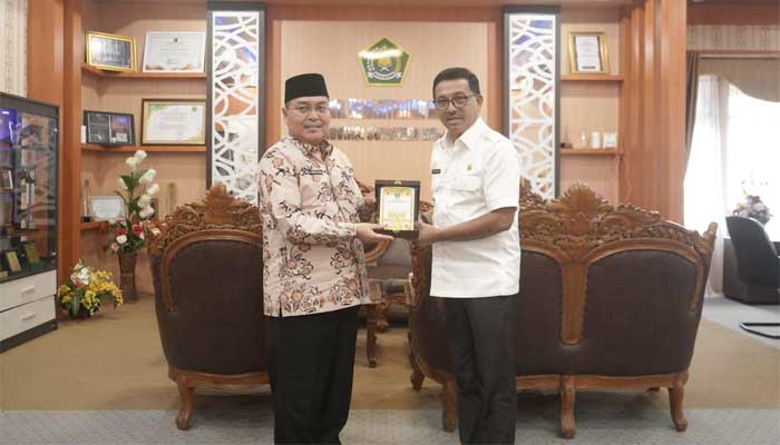 Pemkab Solsel dan Kanwil Kemenag Sumbar Sepakat Wujudkan Program Satu Rumah Tahfiz dan Sekolah Gratis