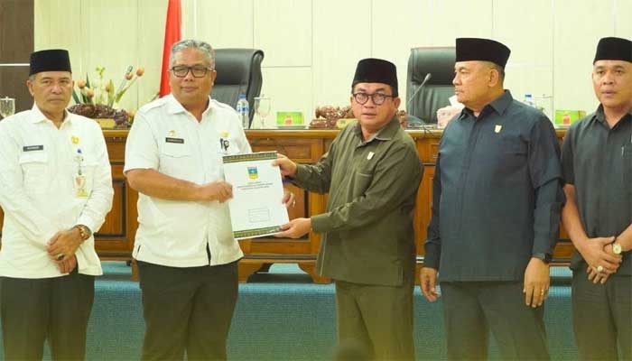 Rapat Paripurna Penetapan Rekomendasi DPRD Solok Selatan Terhadap Pelaksanaan Tindak Lanjut LHP BPK Kepatuhan Belanja Daerah Tahun Anggaran 2024