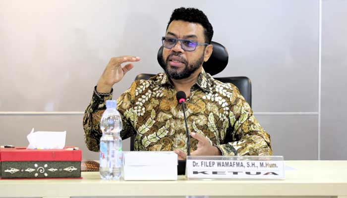 Ketua Komite III DPD RI, Filep Wamafma