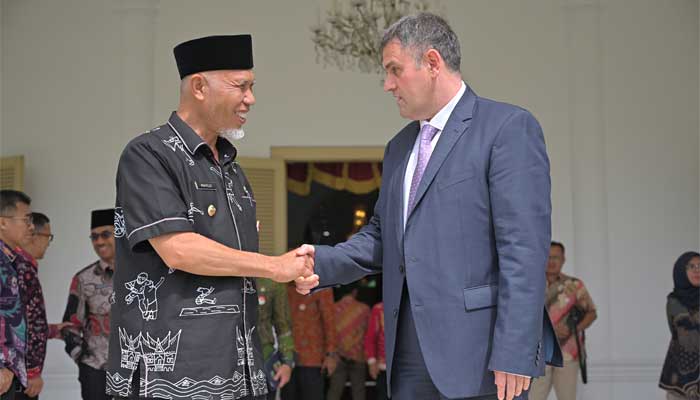 Gubernur Sumbar, Mahyeldi bersama Dubes Rumania Dan Adrian Bălănescu