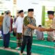 Pj Bupati Musi Banyuasin, Sandi Fahlevi saat Safari Jumat di Masjid Usman bin Affan simpang JM Sekayu