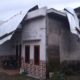 Atap rumah warga Kecamatan Wagir, Kabupaten Malang, Jawa Timur, rusak diterjang angin puting beliung