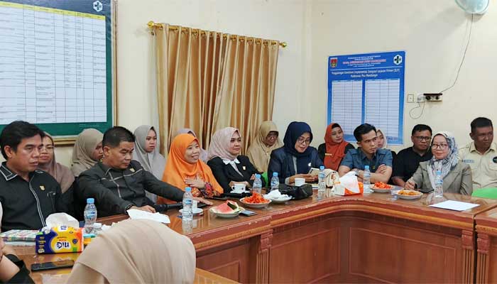 Komisi II DPRD Bukittinggi Kunjungan Lapangan ke UPTD Puskesmas Plus Mandiangin