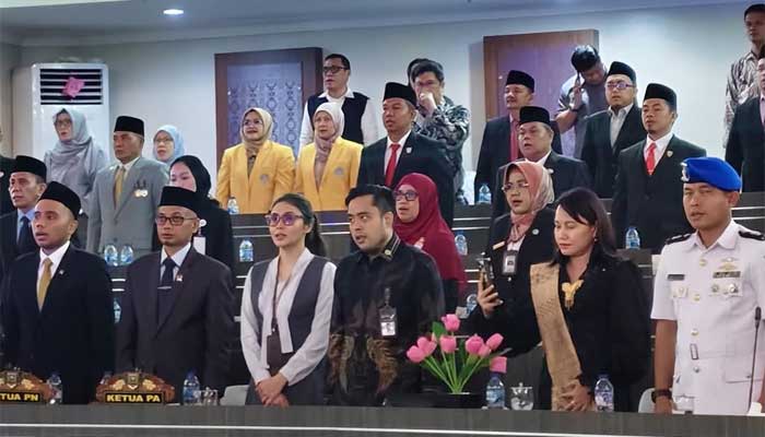 Rapat paripurna dalam rangka HJK Sijunjung ke-76