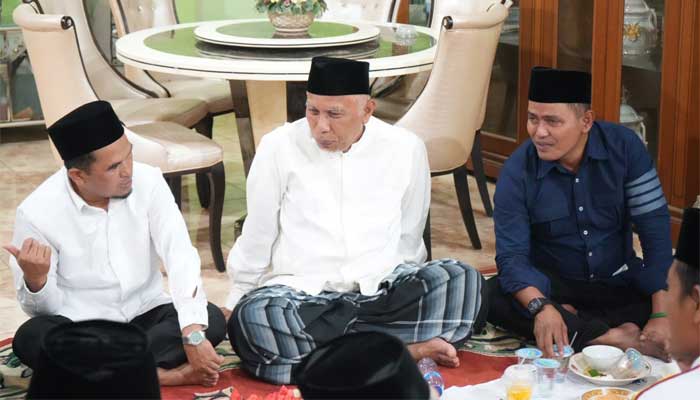Bupati dan Wabup Solok Sambut Tim Safari Ramadan Pemprov Sumbar 1 Bupati dan Wabup Solok Sambut Tim Safari Ramadan Pemprov Sumbar
