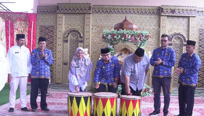 Wakil Wali Kota Bukittinggi, Ibnu Asis, membuka Musabaqah Tilawatil Quran Nuansa Ramadhan Penuh Inspirasi (MTQ Nurani Spensix) di SMPN 6 Kota Bukittinggi