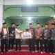 Bupati Limapuluh Kota, Safni serahkan bantuan kepada Pengurus Masjid Baitul Hikmah, Nagari Gunuang Malintang, Kecamatan Pangkalan
