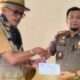 Kasat Pol PP Damkar Padang Panjang, Benny salurkan Seberkah