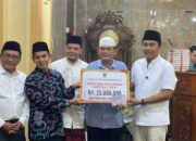 Safari Ramadan, Wagub Vasko Ruseimy Bantu Renovasi Masjid Raya Gadur Padang Pariaman