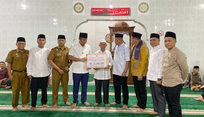 Wagub Sumbar Safari Ramadan di Masjid Baitul Inabah Padang Karambia Payakumbuh