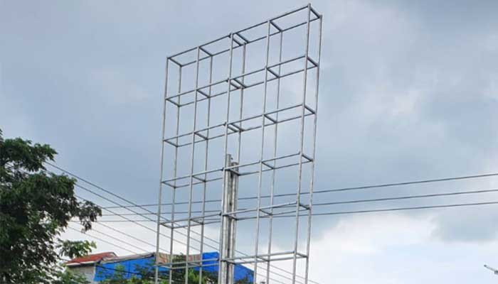 Billboard di pelataran Pasar Ibuh blok Barat Kota Payakumbuh