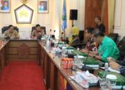 Pj. Wali Kota Malang, Iwan Kurniawan saat memimpin Rapat Koordinasi Anak Putus Sekolah