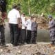 Wakil Bupati Solok Selatan, H. Yulian Efi meninjau sekaligus meresmikan berfungsinya irigasi hasil Bakti Sosial Lantamal II Padang