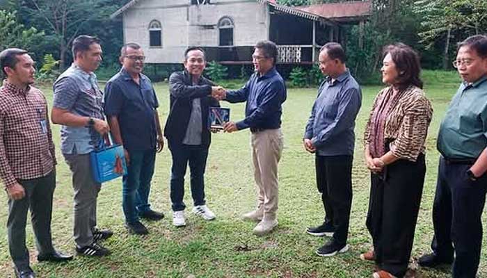 Jajaran Bank Nagari Kunjungi Studio Alam TVRI Depok