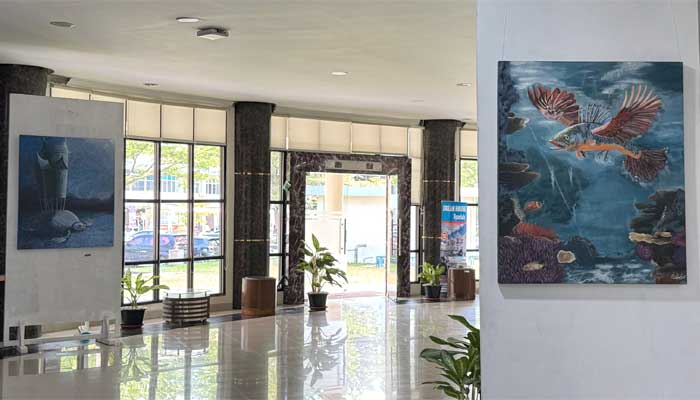 Lukisan Terbaik Mahasiswa Departemen Seni Rupa FBS Dipajang di Rektorat UNP