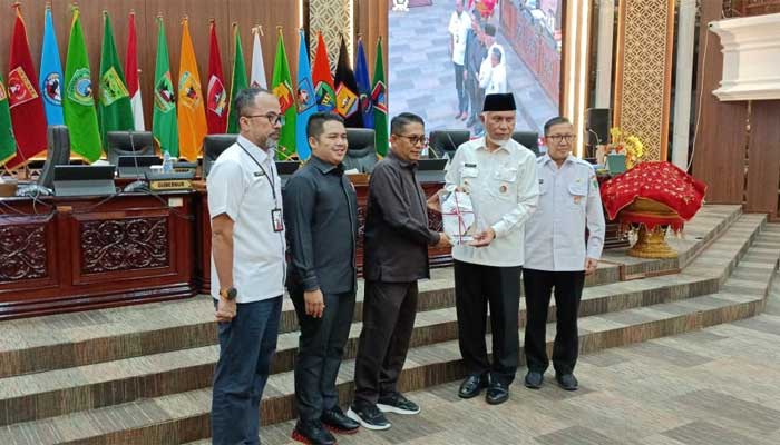 Rapat Paripurna Penetapan Rekomendasi LKPj Gubernur Sumbar 2024