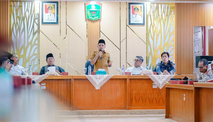 Wakil Bupati Candra Buka Seminar LKAAM Kabupaten Solok