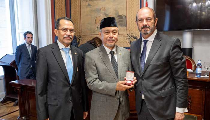Senator Tamsil Linrung Apresiasi Komitmen Spanyol Dukung Kemerdekaan Palestina 1 Muhammad Najib/Dubes Indonesia di Spanyol, Tamsil Linrung/Wakil Ketua DPD, Pedro Rollan Ojeda/Ketua Parlemen Spanyol