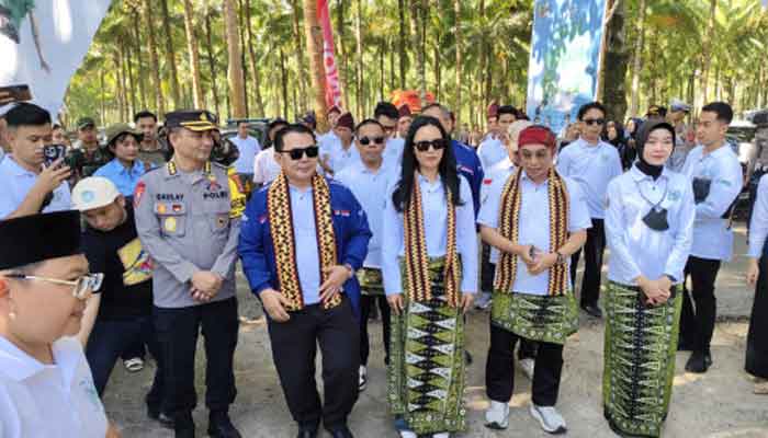 Kapolres Pesisir Barat Hadiri Pembukaan WSL Krui Pro QS 6000