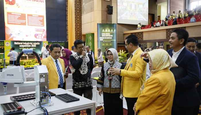 Kompetisi Robot Industri Tingkat Nasional di UNP