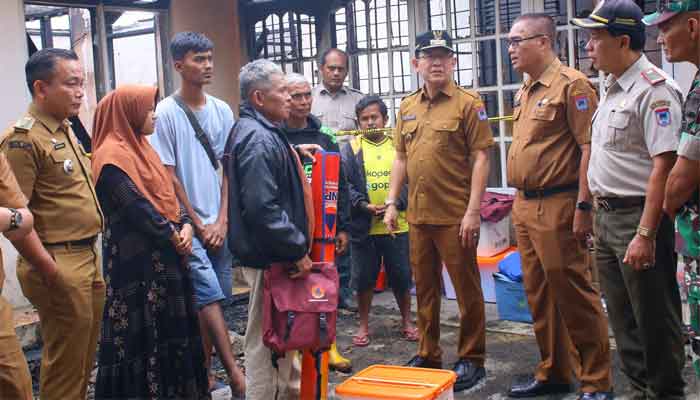 Pemko Payakumbuh Bantu Korban Kebakaran di Tigo Koto Dibaruah