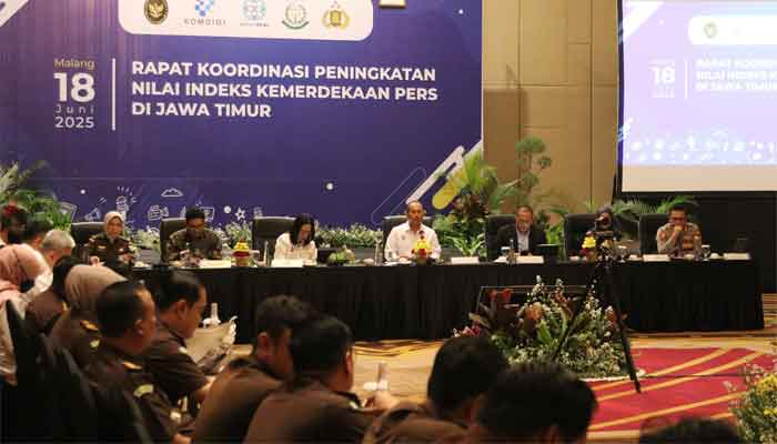 Tantangan Kemerdekaan Pers di Jawa Timur, Kolaborasi Jadi Kunci Kemenko Polkam 1 Deputi V Bidang Koordinasi Komunikasi dan Informasi (Kominfo) Kemenko Polkam, Marsda TNI Eko Dono Indarto alam rapat koordinasi "Peningkatan Nilai Indeks Kemerdekaan Pers di Jawa Timur" di Malang