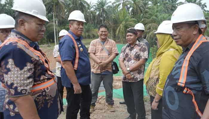 Bupati Asahan Tinjau Jalan Longsor dan Progres Perbaikan Infrastruktur di Bandar Pasir Mandoge