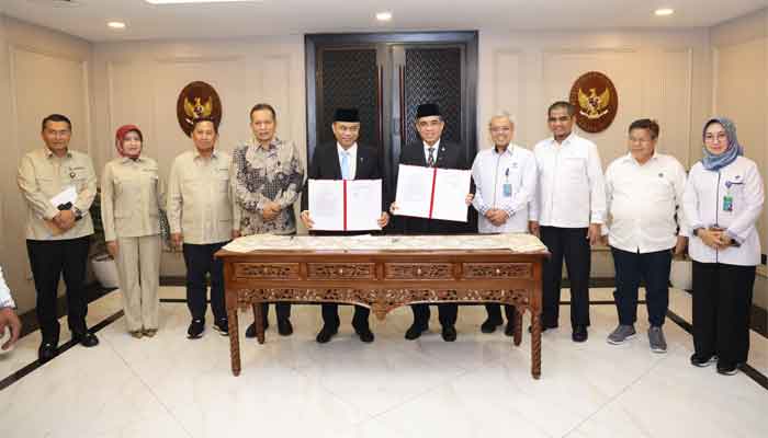 Kemnaker dan Kementerian Koperasi meneken kesepahaman strategis untuk mewujudkan program 80 ribu Koperasi Merah Putih