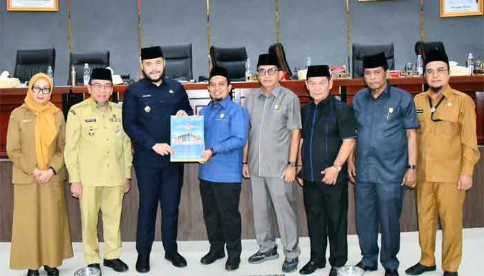 Penetapan RPJMD 2025-2029 dalam rapat paripurna DPRD Kota Padang