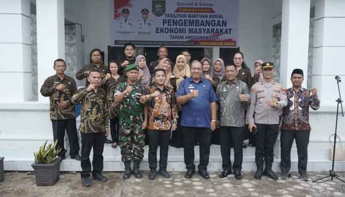 Bupati Asahan Serahkan Fasilitas Bantuan Sosial Pembangunan Ekonomi Masyarakat 1 Fasilitas Bantuan Sosial Pembangunan Ekonomi Masyarakat