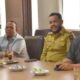 Ketua DPRD Sumbar, Muhidi, menghadiri pertemuan yang digelar Wali Kota Padang, Fadly Amran di Rumah Makan Sederhana