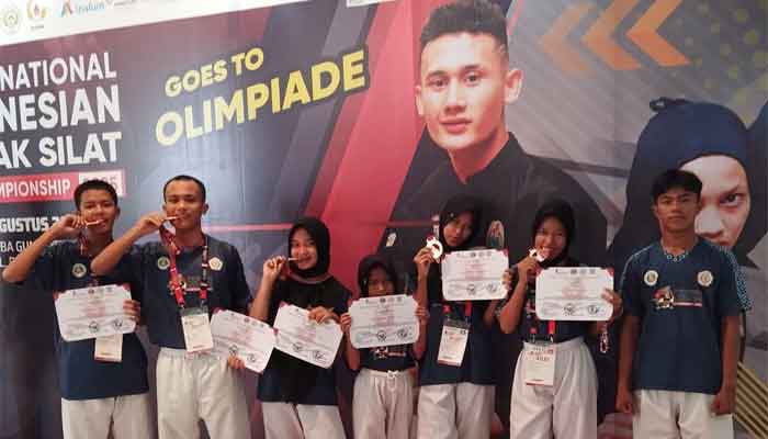 Tim Kabupaten Asahan meraih prestasi di 2nd International Student Pencak Silat Indonesia Open Championship 2025