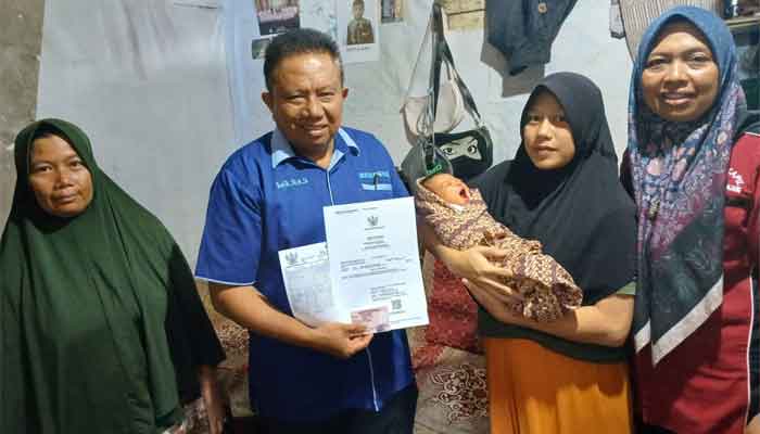 Dinas Dukcapil Padang Panjang Gandeng Bidan dan Faskes Percepat Kepemilikan KIA