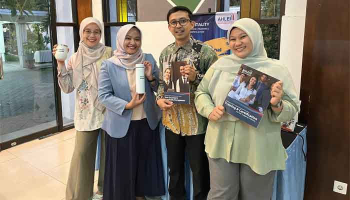 Empat Dosen Fakultas Pariwisata dan Perhotelan UNP Raih Gelar CHE di Program PR PTN 1 Empat Dosen Fakultas Pariwisata dan Perhotelan UNP Raih Gelar CHE di Program PR PTN