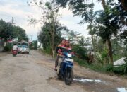 APBD Mandek, Jalan Rusak, Tapi Pemkab Blitar Malah Foya-Foya Gelar Pesta