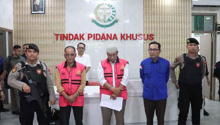 Kejati Kepri Tetapkan dan Tahan 3 Tersangka Tipikor Pengaturan Barang Kena Cukai BP Karimun 1 Kejati Kepri Tetapkan dan Tahan 3 Tersangka Tipikor Pengaturan Barang Kena Cukai BP Karimun