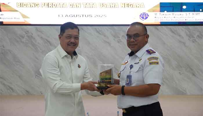 Kejati Kepri dan KSOP Khusus Batam Teken MoU Sinergi Penegakan Hukum Maritim