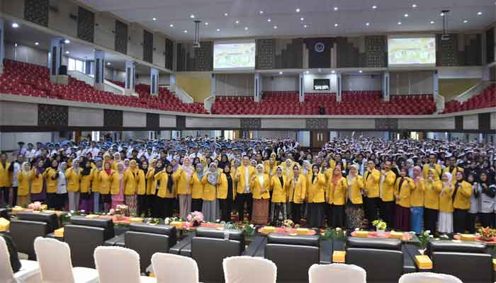 Mahasiswa Baru Fakultas Pariwisata dan Perhotelan UNP Ikuti Pengenalan Kehidupan Kampus