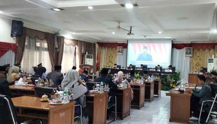 Pemko dan DPRD Bukittinggi Dengarkan Pidato Kenegaraan Presiden