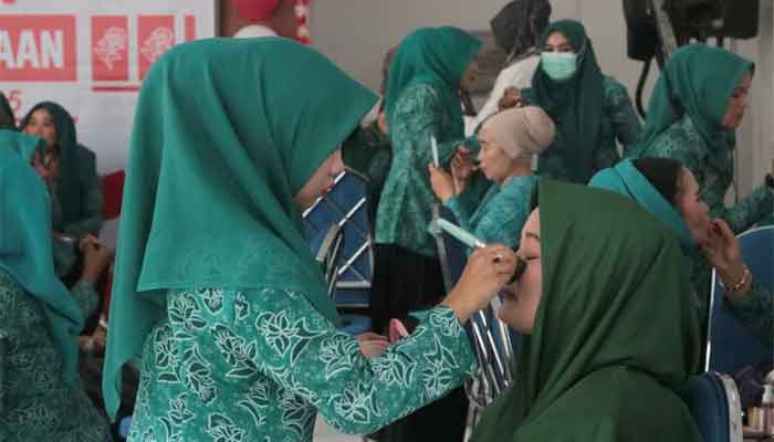 TP-PKK Padang Panjang Gelar Lomba Make Up Kreatif