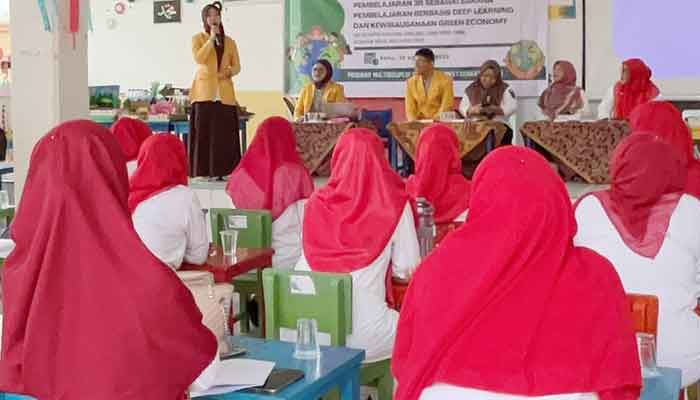 Tim PKM UNP Beri Pelatihan Media 3R Berbasis Deep Learning bagi KKG TK Kecamatan Talawi Sawahlunto