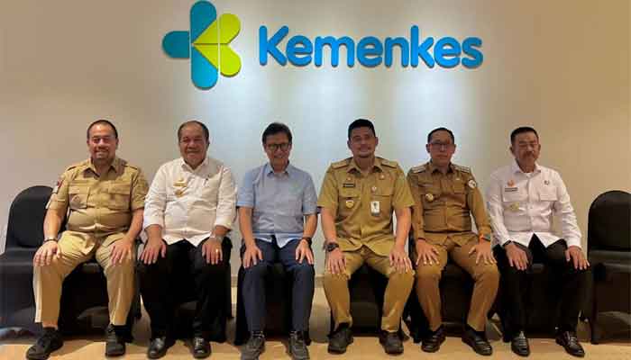 Bupati Asahan, Taufik Zainal Abidin Siregar bersama Gubernur Sumatera Utara, Muhammad Bobby Afif Nasution, saat audiensi di Kantor Kementerian Kesehatan RI, Jakarta.