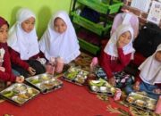 4.602 Pelajar Solok Selatan Nikmati Makan Bergizi Gratis
