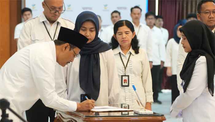 Menteri Sosial, Syaifullah Yusuf lantik 1.323 Guru Sekolah Rakyat