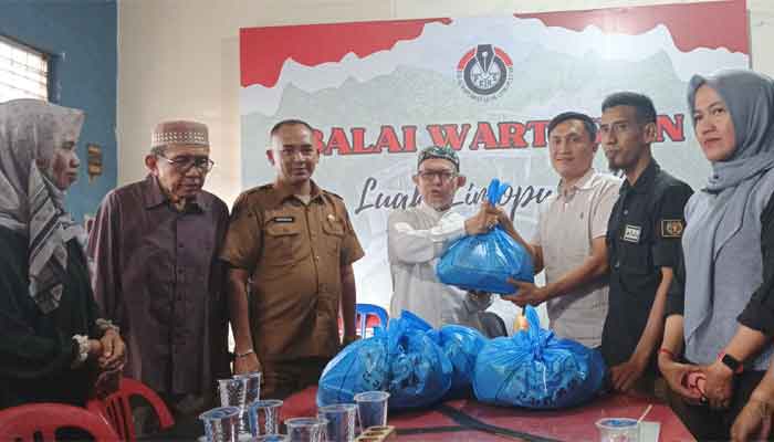 Balai Wartawan Luak 50 Salurkan Bantuan kepada Korban Kebakaran Pasar Payakumbuh