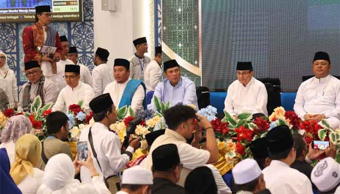 Kapolda Asep Safrudin Hadiri Istighosah dan Doa Bersama DPRD Provinsi Kepri 1 Kapolda Asep Safrudin Hadiri Istighosah dan Doa Bersama DPRD Provinsi Kepri