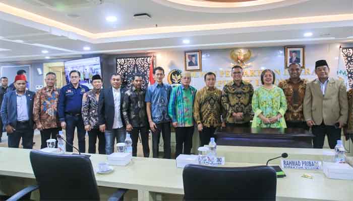 Komite II DPD menggelar Rapat Dengar Pendapat (RDP) bersama Direktur Utama PT Pupuk Indonesia (Persero), Rahmad Pribadi beserta jajaran direksi