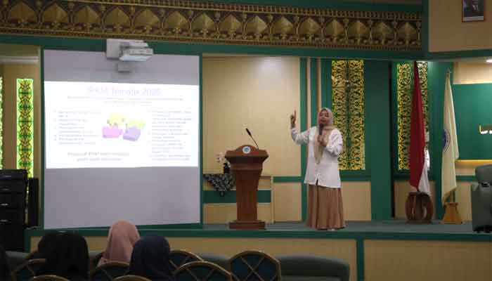 Mahasiswa BK FIP UNP Dibekali dalam Seminar dan Workshop Kreativitas 1 Mahasiswa BK FIP UNP Dibekali dalam Seminar dan Workshop Kreativitas