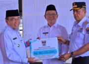 Pemko Padang Bersama Baznas Salurkan Bantuan Penanganan Dampak Kebakaran Pasar Payakumbuh
