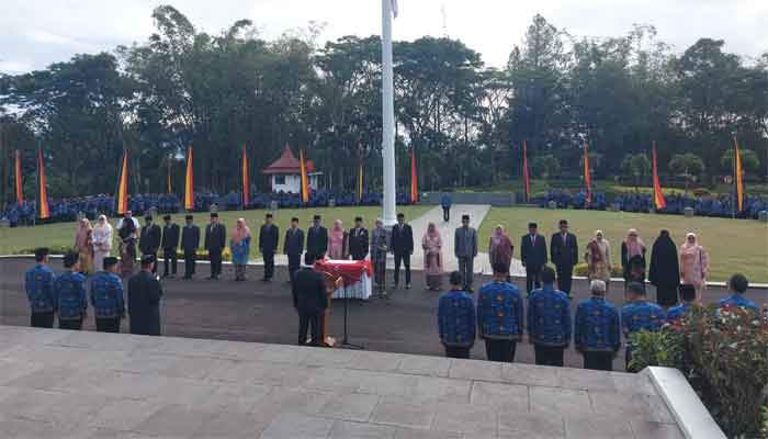 Wako Ramlan Nurmatias Lantik 24 Pejabat Eselon III dan IV Pemko Bukittinggi